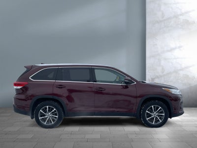 2019 Toyota HIGHLANDER XLE