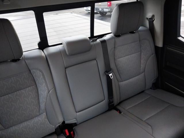 2024 Toyota TUNDRA 4X4 SR5