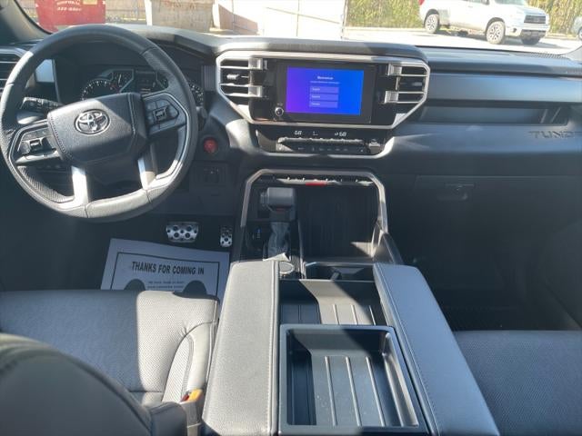2025 Toyota TUNDRA 4X4 SR5