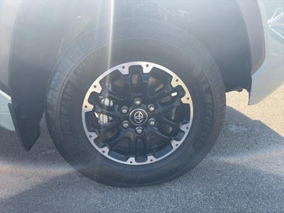 2025 Toyota TUNDRA 4X4 SR5