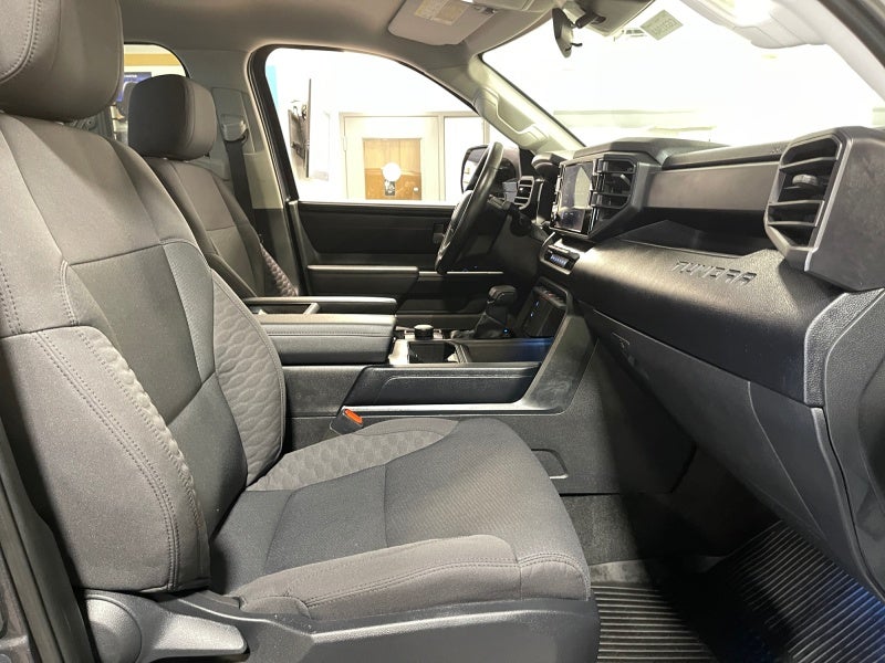 2024 Toyota TUNDRA 4X4 SR5