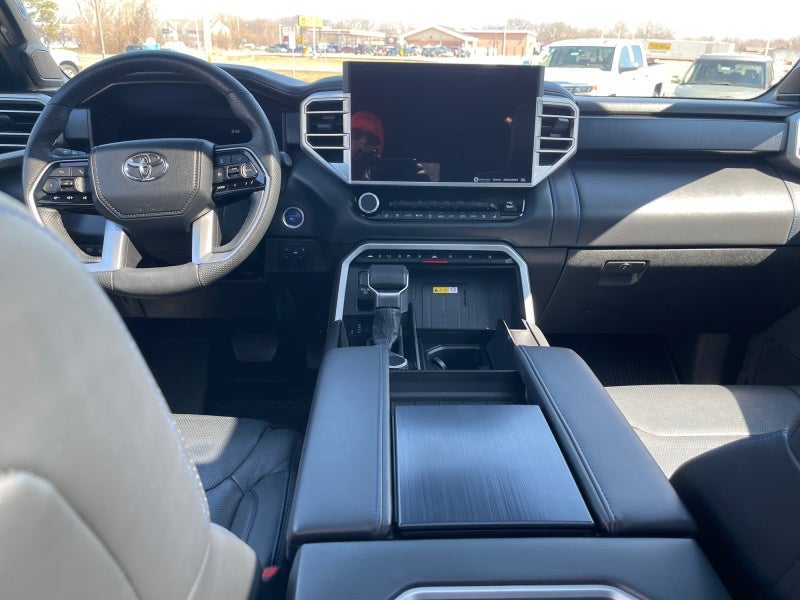 2024 Toyota SEQUOIA 4WD Platinum