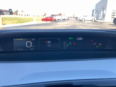 2020 Toyota PRIUS XLE