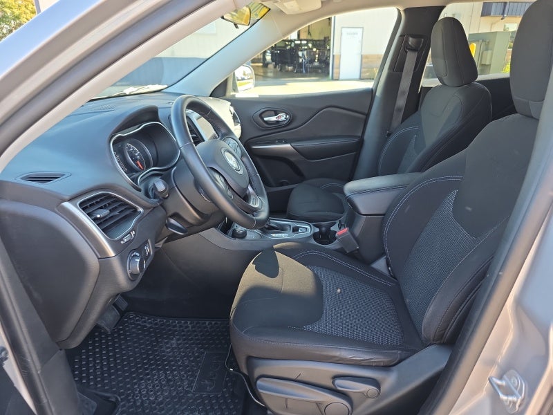 2020 Jeep Cherokee Latitude
