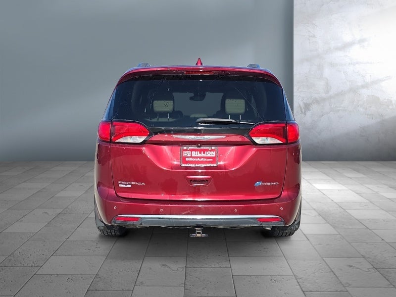 2017 Chrysler Pacifica Hybrid Platinum
