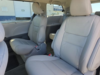 2018 Toyota Sienna XLE