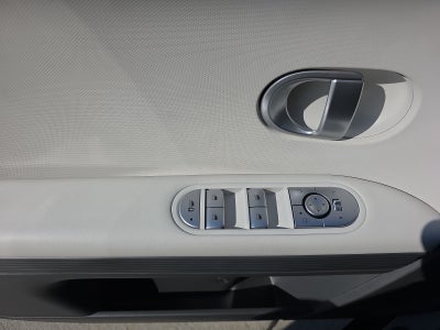 2023 Hyundai IONIQ 5 SE