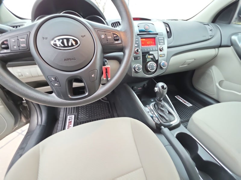 2013 Kia Forte 5-Door EX
