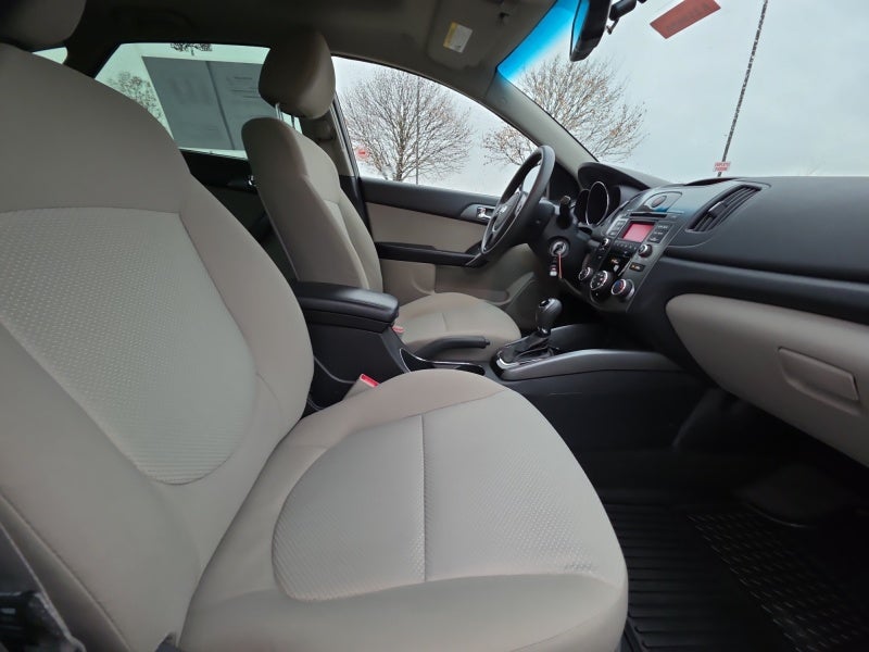 2013 Kia Forte 5-Door EX