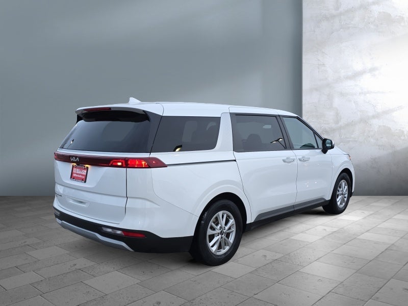 2022 Kia Carnival LX
