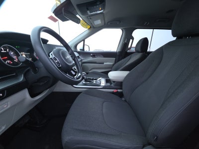 2022 Kia Carnival LX