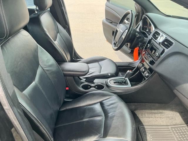 2014 Chrysler 200 Limited