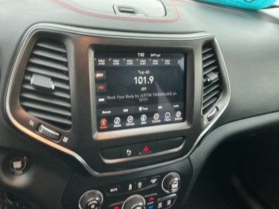 2020 Jeep Cherokee Trailhawk