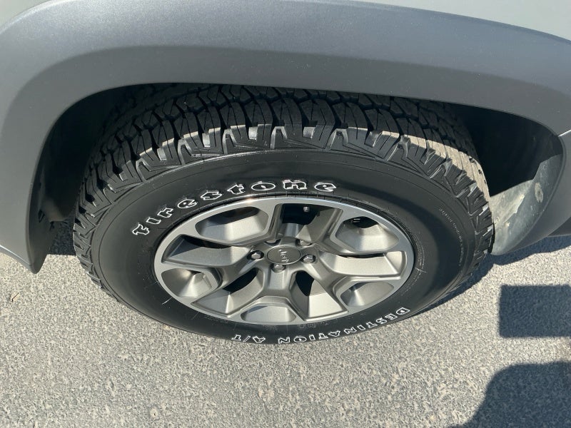 2022 Jeep Cherokee Trailhawk