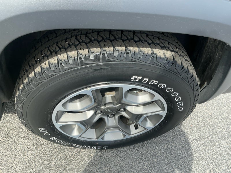 2022 Jeep Cherokee Trailhawk