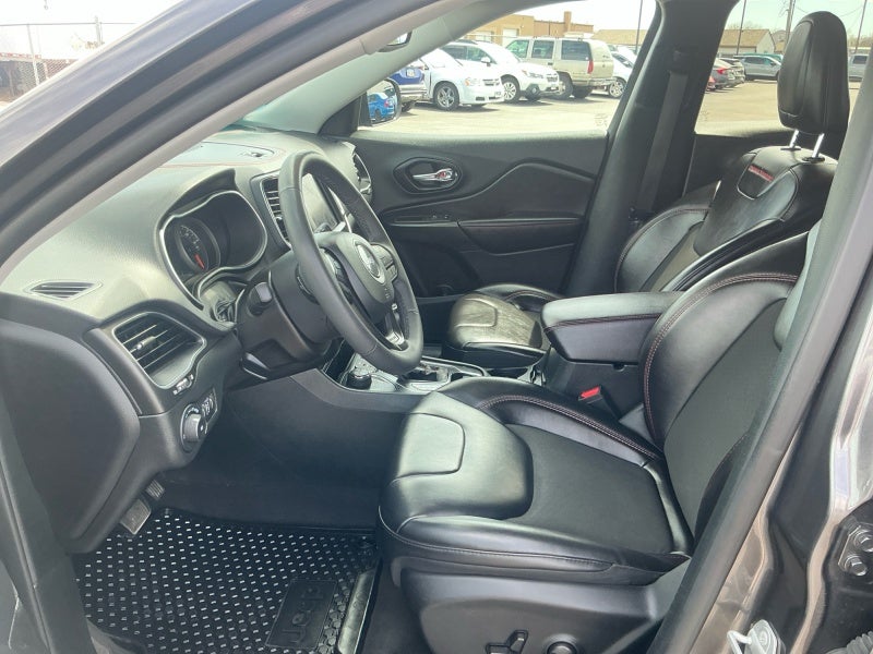 2022 Jeep Cherokee Trailhawk