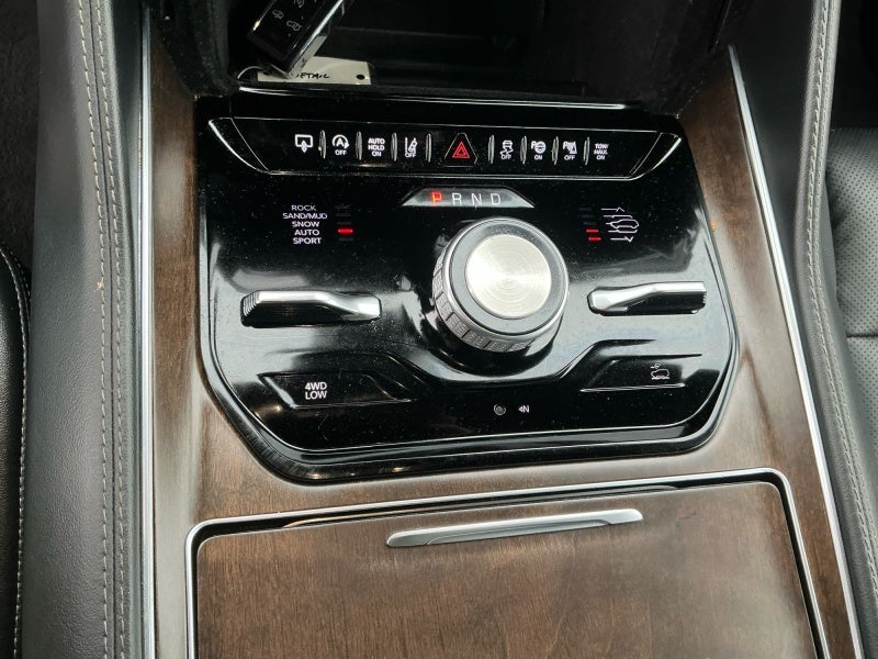 2024 Jeep Grand Wagoneer L 4x4