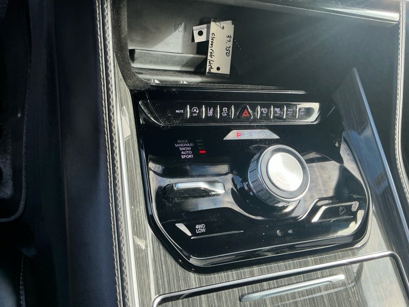 2022 Jeep Wagoneer Series III