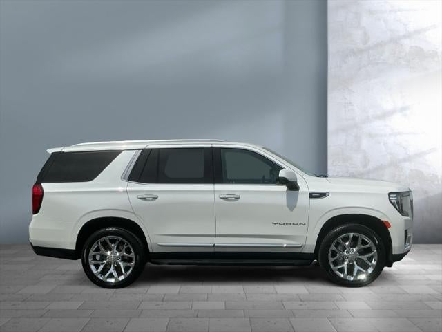 2022 GMC Yukon SLT