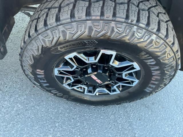2025 GMC Sierra HD AT4X