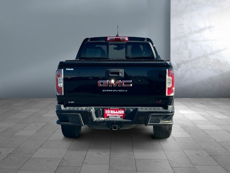 2022 GMC Canyon 4WD AT4 w/Leather