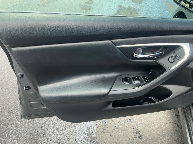 2017 Nissan Altima SV