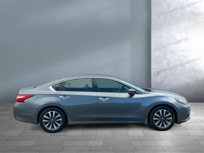 2017 Nissan Altima SV