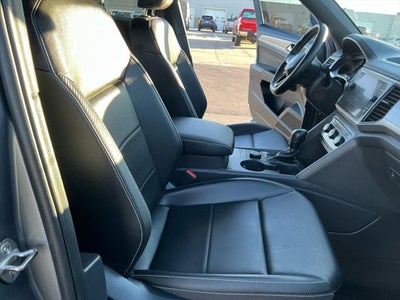 2021 Volkswagen Atlas Cross Sport 2.0T SE w/Technology