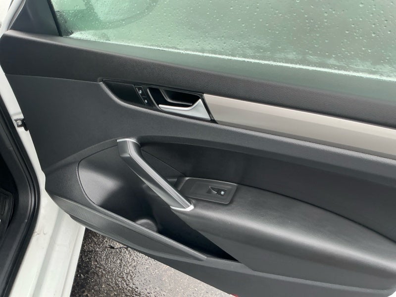 2020 Volkswagen Passat 2.0T SE