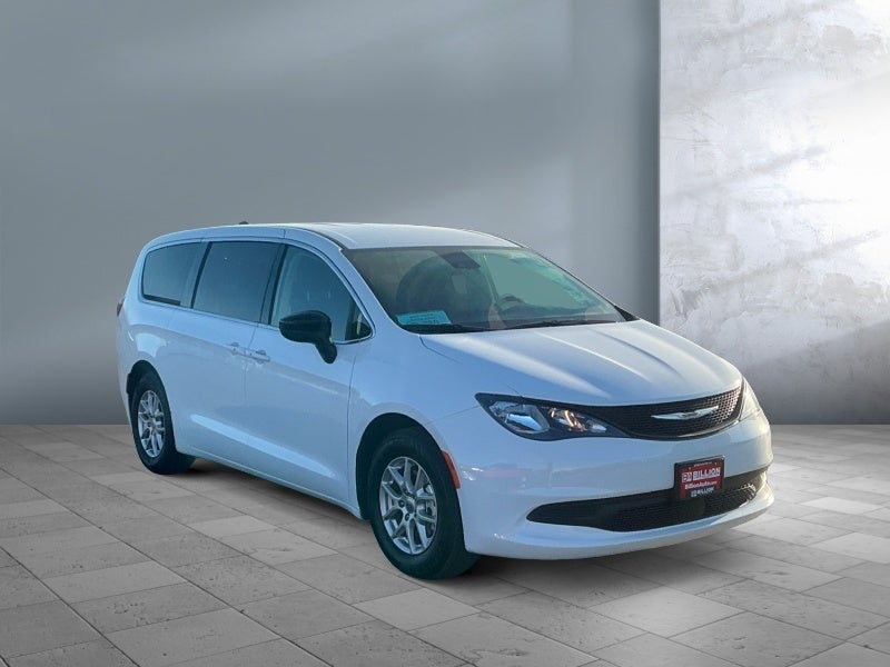 2024 Chrysler Voyager LX