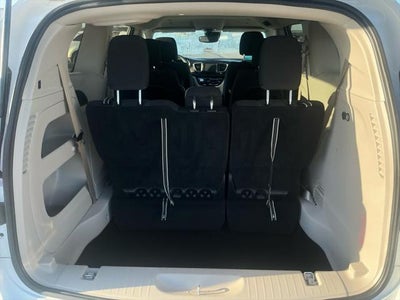 2024 Chrysler Voyager LX