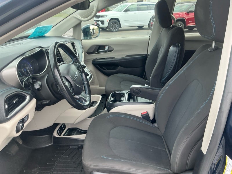 2021 Chrysler Pacifica Touring