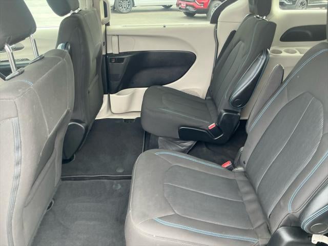 2021 Chrysler Pacifica Touring