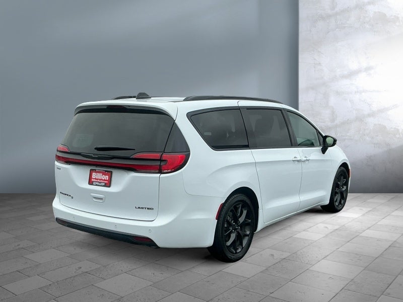 2025 Chrysler Pacifica Limited
