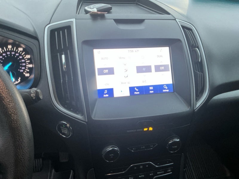 2020 Ford Edge SE