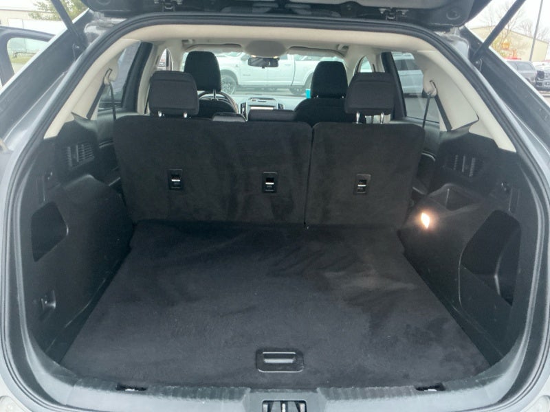 2020 Ford Edge SE