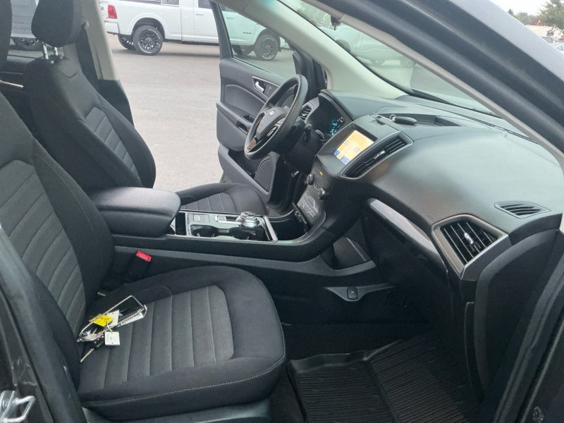 2020 Ford Edge SE