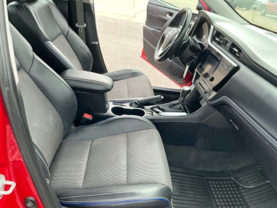 2017 Toyota COROLLA SE