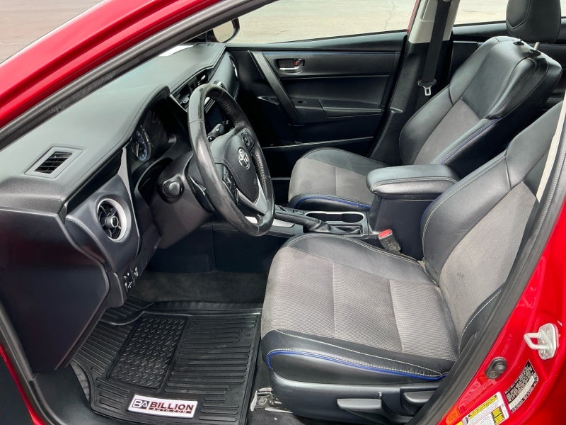 2017 Toyota COROLLA SE