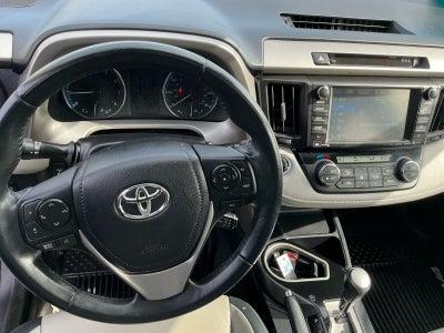 2017 Toyota RAV4 Limited