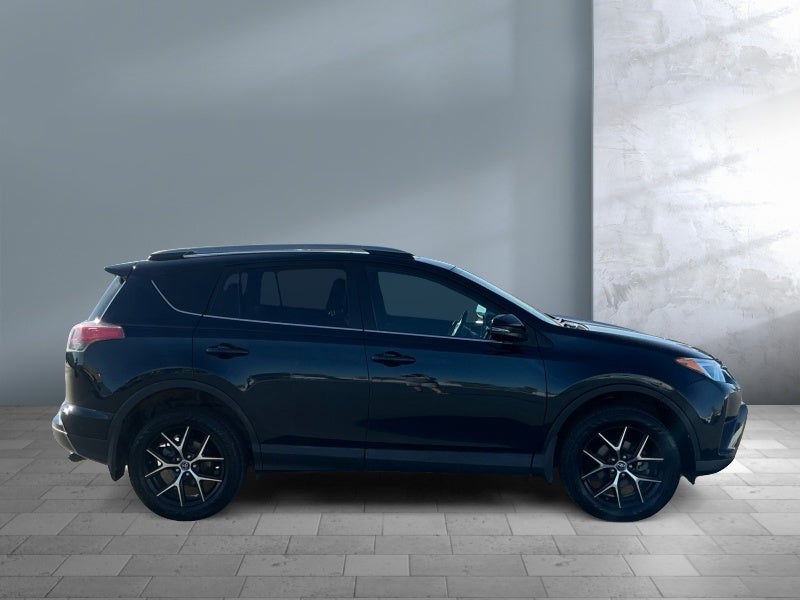 2018 Toyota RAV4 SE