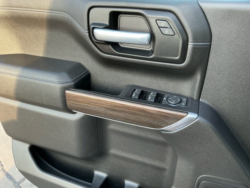 2021 Chevrolet Silverado RST