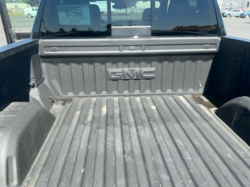 2025 GMC Sierra SLT