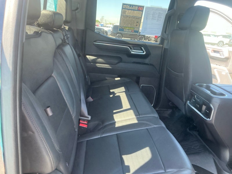 2025 GMC Sierra SLT