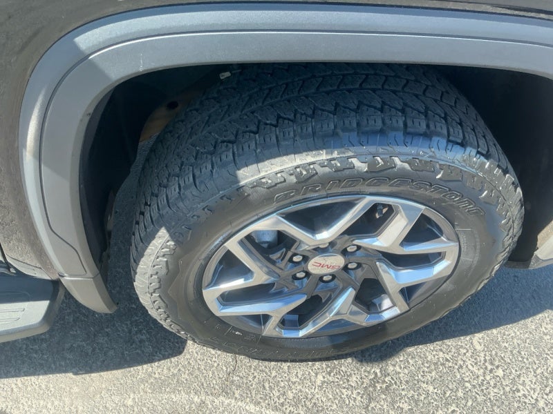 2025 GMC Sierra SLT