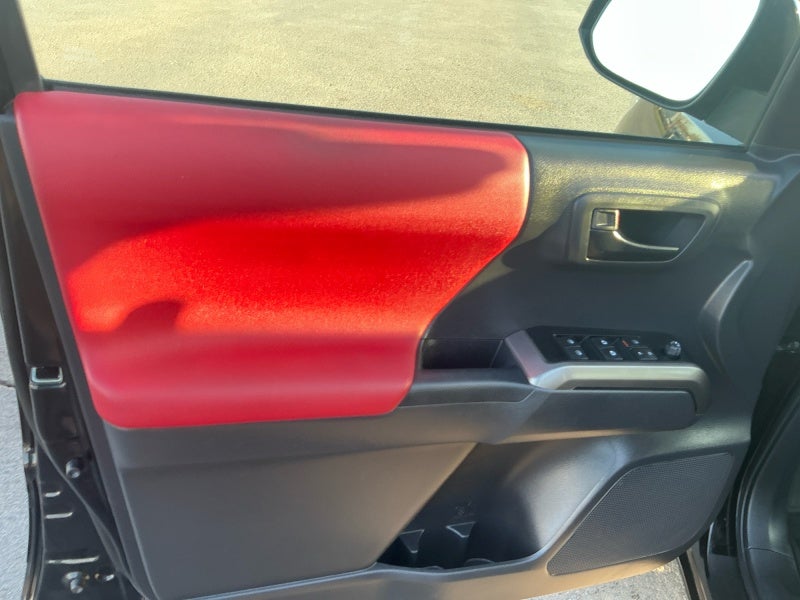 2023 Toyota TACOMA SR5 SR5