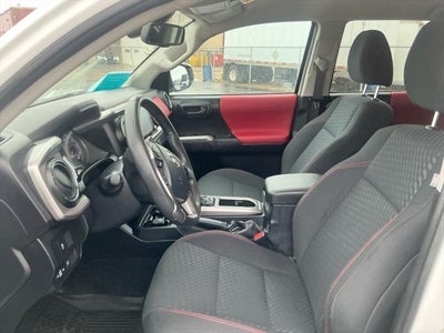 2020 Toyota TACOMA SR5 SR5