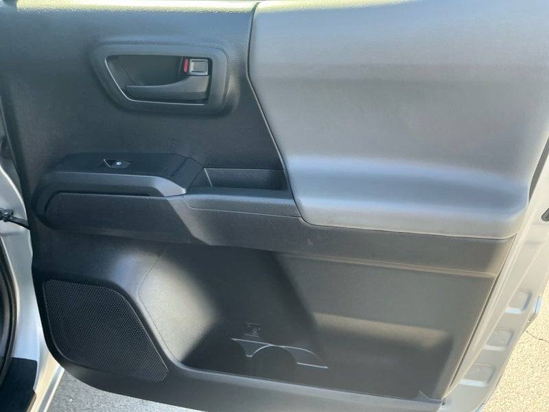 2020 Toyota TACOMA SR SR5