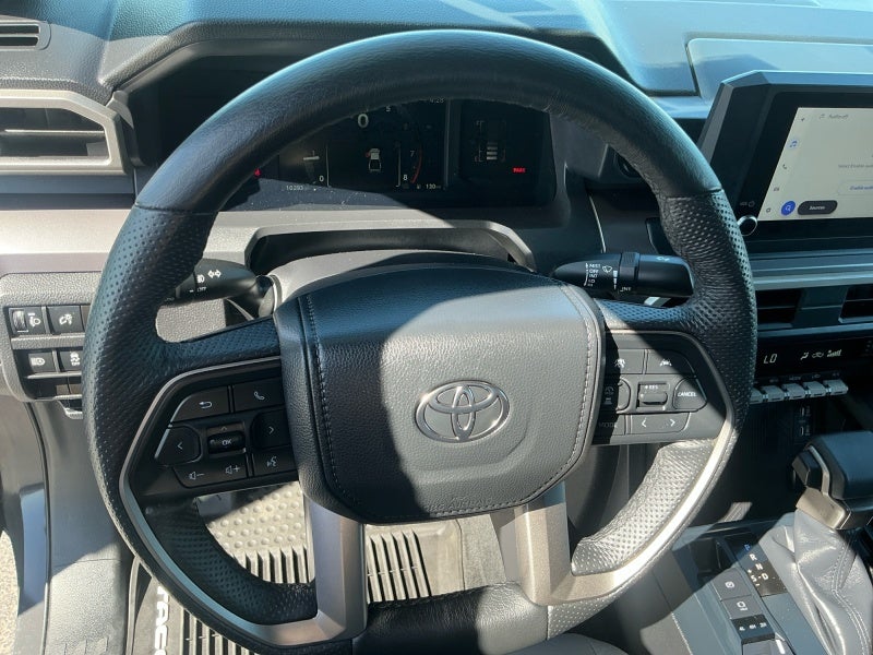 2025 Toyota Tacoma 4WD SR5