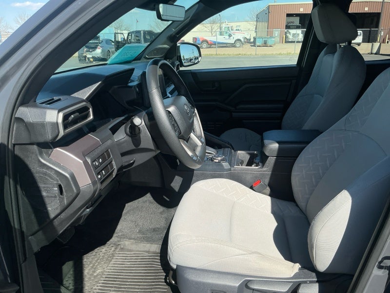 2025 Toyota Tacoma 4WD SR5